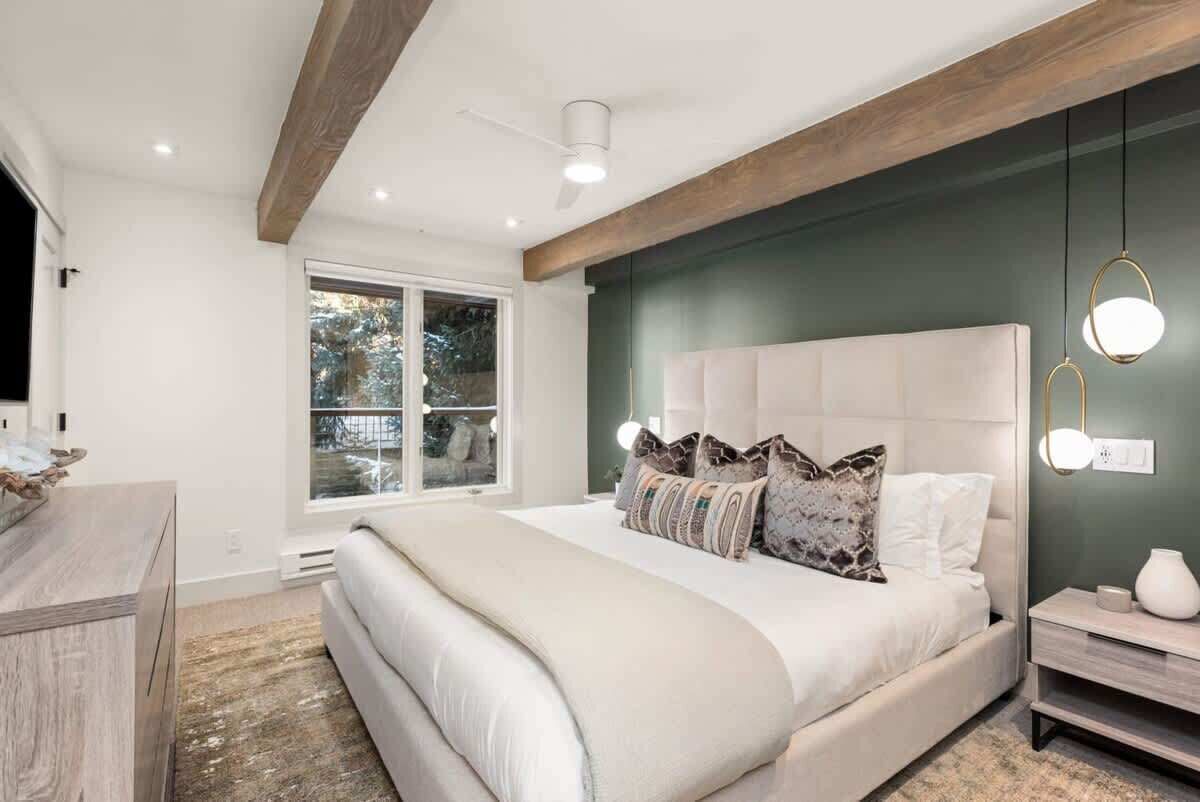 2 bedrooms, memory-foam beds, desk, iron/ironing board