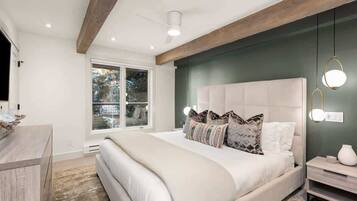2 bedrooms, memory-foam beds, desk, iron/ironing board