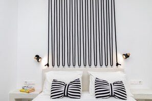 1 bedroom, hypo-allergenic bedding, iron/ironing board, travel crib