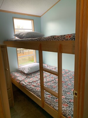 2 bedrooms, free WiFi