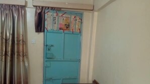 1 chambre, fer et planche à repasser, Wi-Fi gratuit