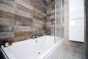 Apartment | Bathroom | Hair dryer