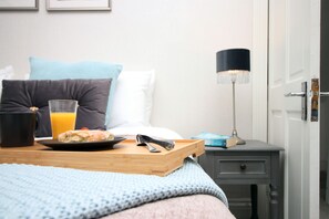 Leilighet | 5 soverom, skrivebord, skrivebord for bærbar PC og strykejern/-brett