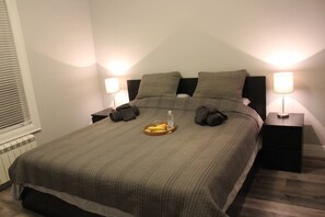 1 chambre, fer et planche à repasser, accès au Wi-Fi (inclus)