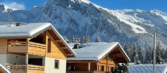 At the foot of lac bleu de morillon and samoens