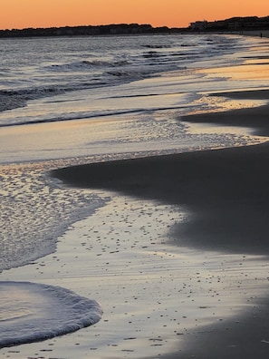 Sun-loungers, beach towels - 6BR Hilton Head Beach House W/Pool, Fire Pit, Elev (Hilton Head Island)