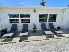Terrace/patio - Canal front home on Longboat Key -Just Steps to the Beach (Longboat Key)