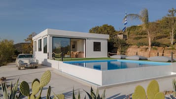 Exclusive Villa, 3 Bedrooms, Private Pool, Sea View | Teres/patio