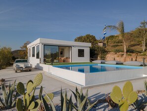 Exclusive Villa, 3 Bedrooms, Private Pool, Sea View | Teres/patio