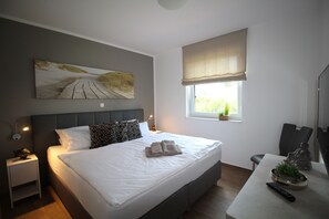 4 bedrooms, iron/ironing board, travel cot, free WiFi