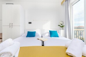 Quarto, 1 quarto, sacada, vista para o jardim | 1 quarto