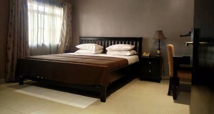 Room-allure Suites - Luxury Room