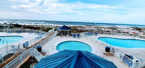 Piscina all'aperto, una piscina riscaldata