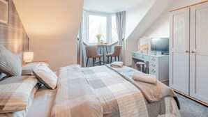 3 bedrooms, free WiFi, bed sheets