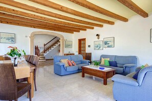 TV, DVD player - Villa Ca na Xaneta for 10 people (Alcúdia)