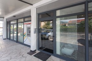 Habitación, 1 habitación, balcón, vista a la ciudad | Detalle exterior