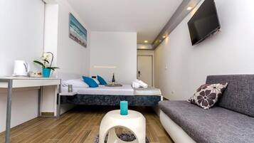 1 bedroom, soundproofing, free WiFi