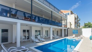 Habitación, 1 habitación, balcón, vistas a la ciudad | Piscina