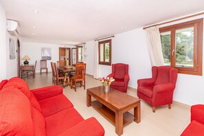 TV, DVD player - Villa La Rovina for 8 people (Puerto Pollensa)