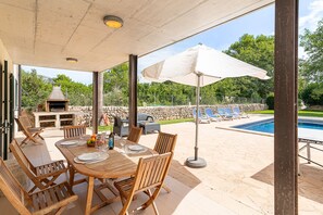 Outdoor dining - Villa La Rovina for 8 people (Puerto Pollensa)