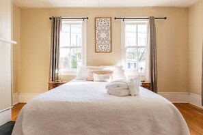 2 bedrooms, iron/ironing board, travel cot, WiFi