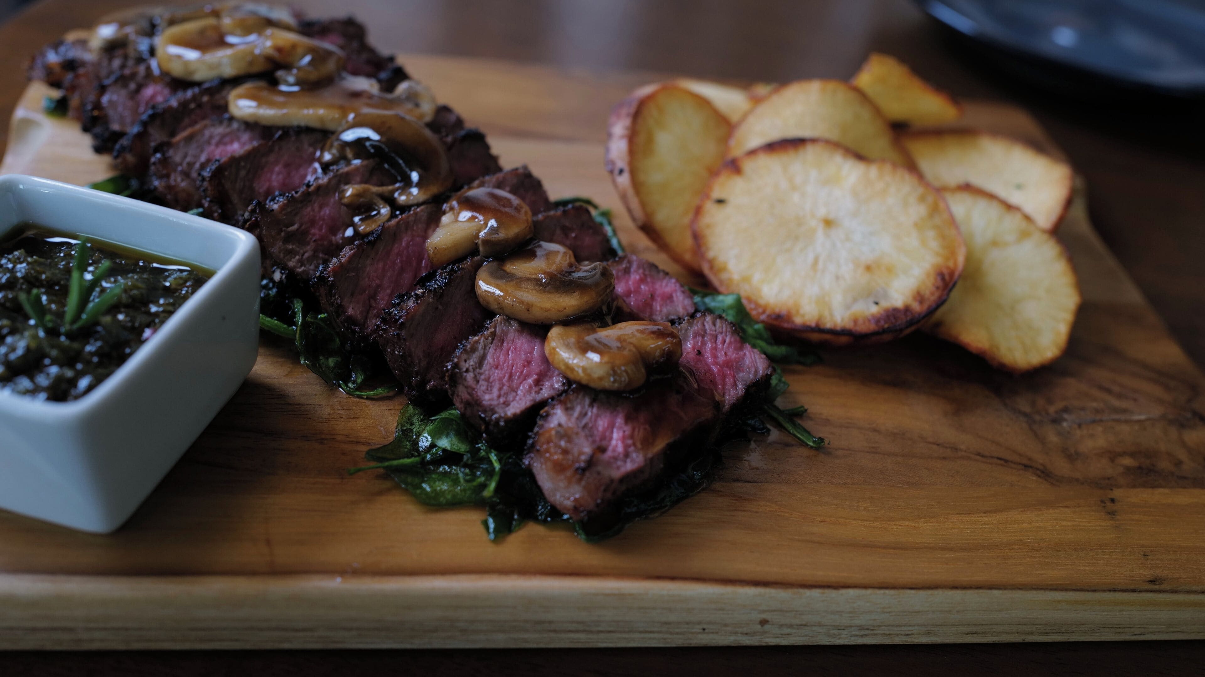 breakfast, lunch, dinner served; american cuisine