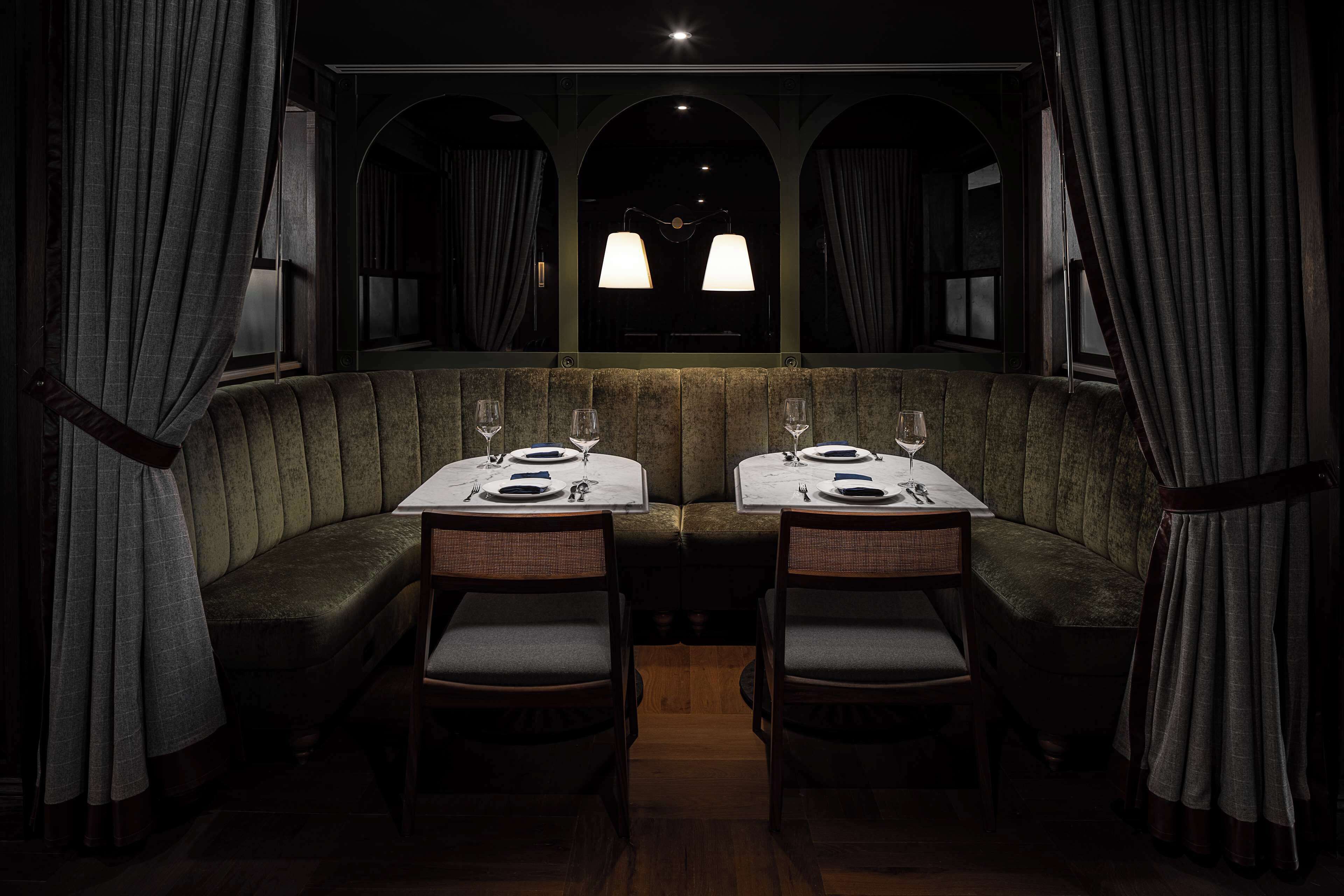 breakfast, lunch, dinner served; american cuisine