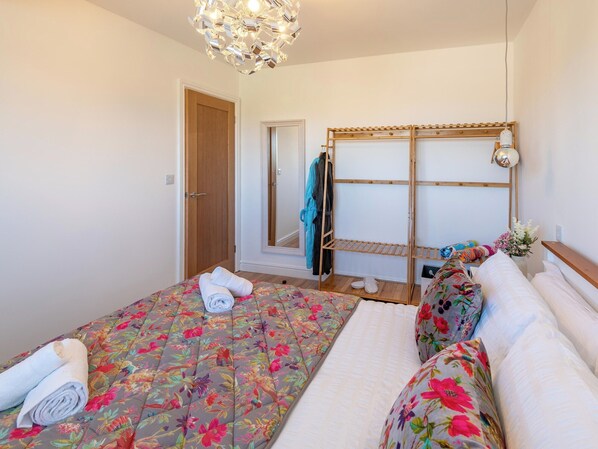3 Schlafzimmer, kostenloses WLAN, Bettwäsche