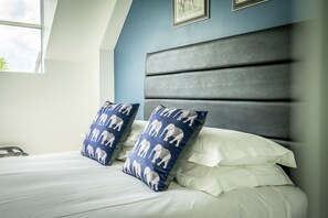 2 chambres, fer et planche Ă repasser, accĂšs Internet