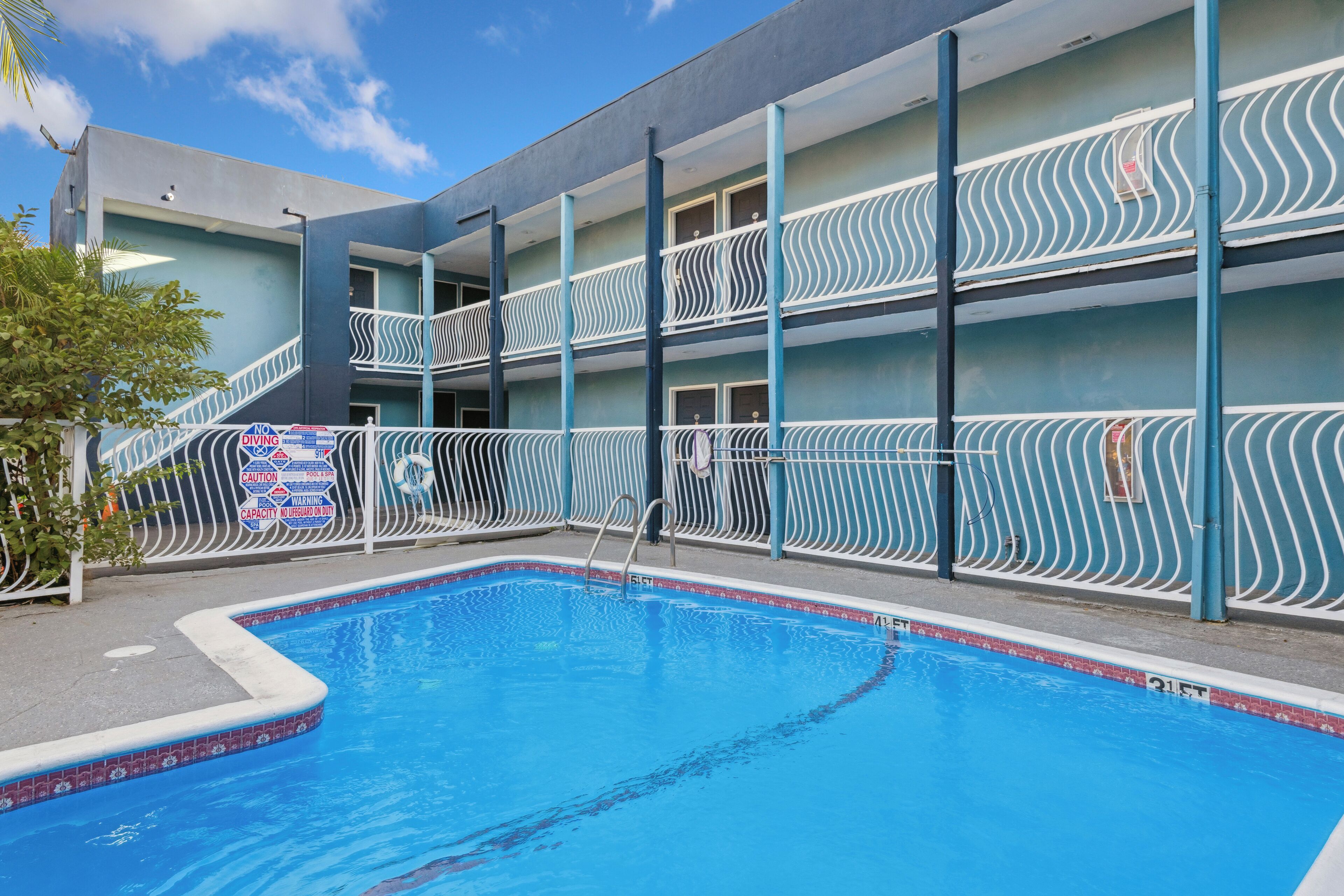 Photo - Hotel H-Wood