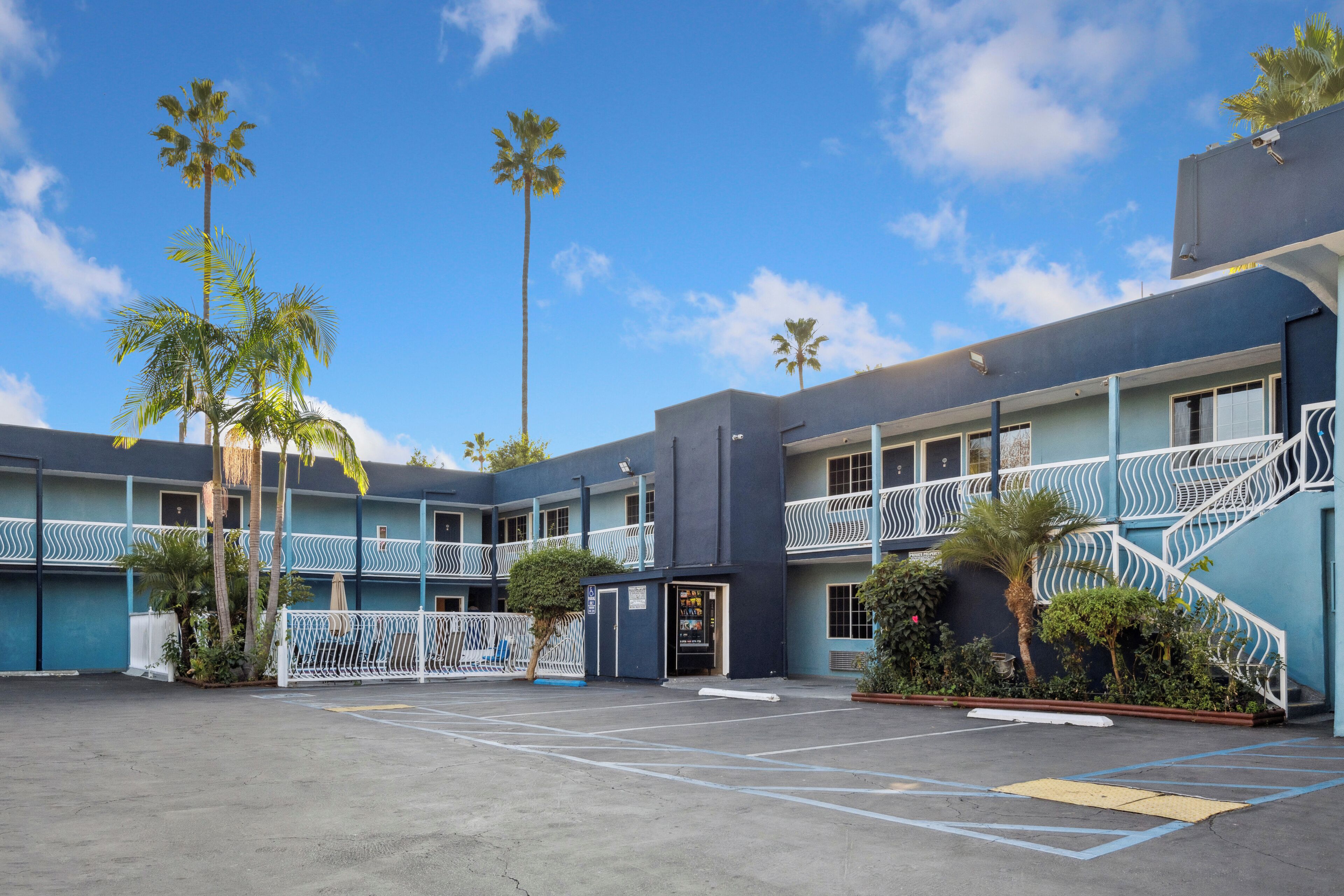 Photo - Hotel H-Wood