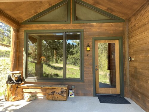 Bears Den 2- Mountain Duplex, Views, Wildlife & Hot Tub