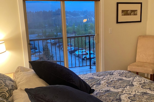 3 quartos, ferros/tábuas de passar roupa, Wi-Fi, roupa de cama