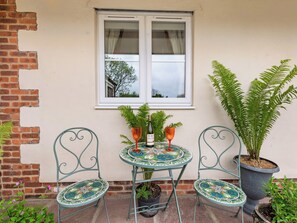 Outdoor dining - A luxuriously appointed two bedroom ground floor barn. (Lower Wick, near Dursley)