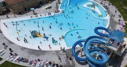 #209 Kings, River View, Deck, Bicentennial Park