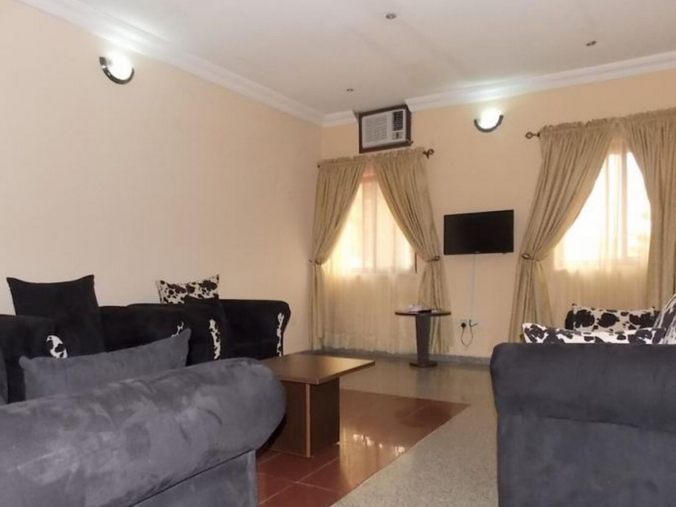 Habitación, 1 habitación, con acceso para personas discapacitadas, para fumadores | Sala de estar