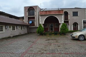 Exterior - Room-aquatic Suites & Lounge -guest Room (Lagos)