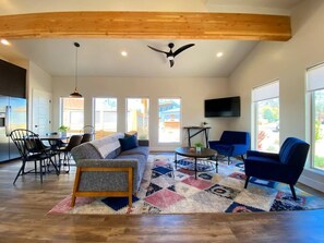 Televisión y oficina