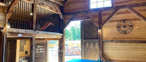 غرفة الألعاب