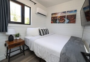 1 bedroom, iron/ironing board, travel crib, WiFi