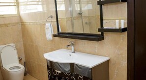 Room, 1 Bedroom, Accessible, Smoking | Bathroom