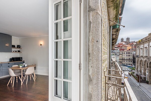 Outdoor dining - GuestReady - Bourse Maison (Porto)