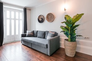TV - GuestReady - Bourse Maison (Porto)