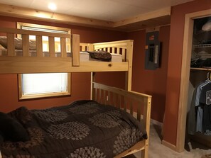 5 bedrooms, WiFi