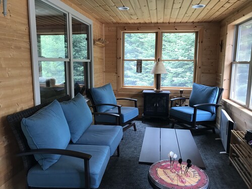 North St. Retreat