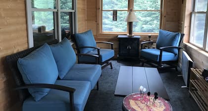 North St. Retreat