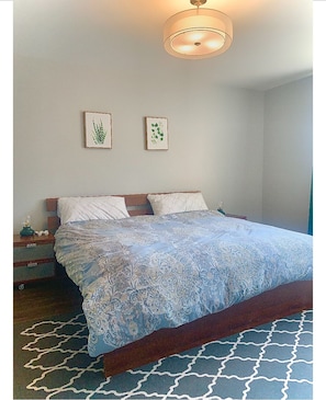 1 soverom, strykejern/-brett, wi-fi (inkludert) og sengetøy