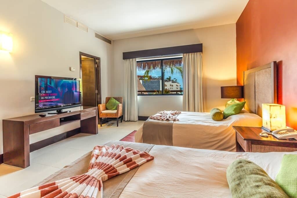 2 bedrooms, in-room safe, desk, free WiFi