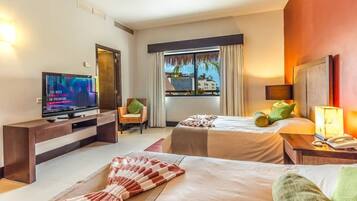 2 bedrooms, in-room safe, desk, free WiFi