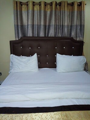 Habitación, 1 habitación, accesible para personas con discapacidad, fumadores | 1 dormitorio